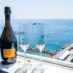 suite-picasso.hotels-amalfi.com/